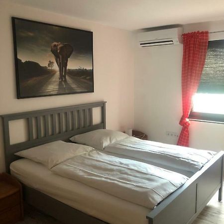 Wohnen Auf Zeit Apartman Duisburg Kültér fotó